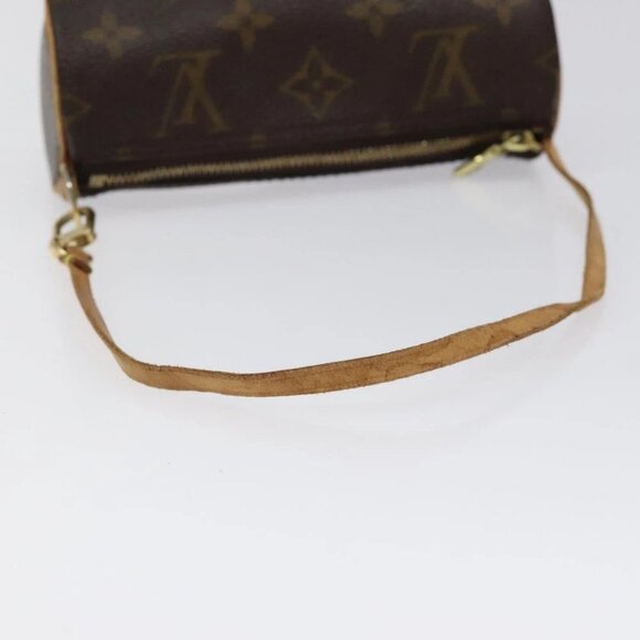 LOUIS VUITTON Monogram Papillon Pouch LV Auth 126576 - Picture 8 of 14